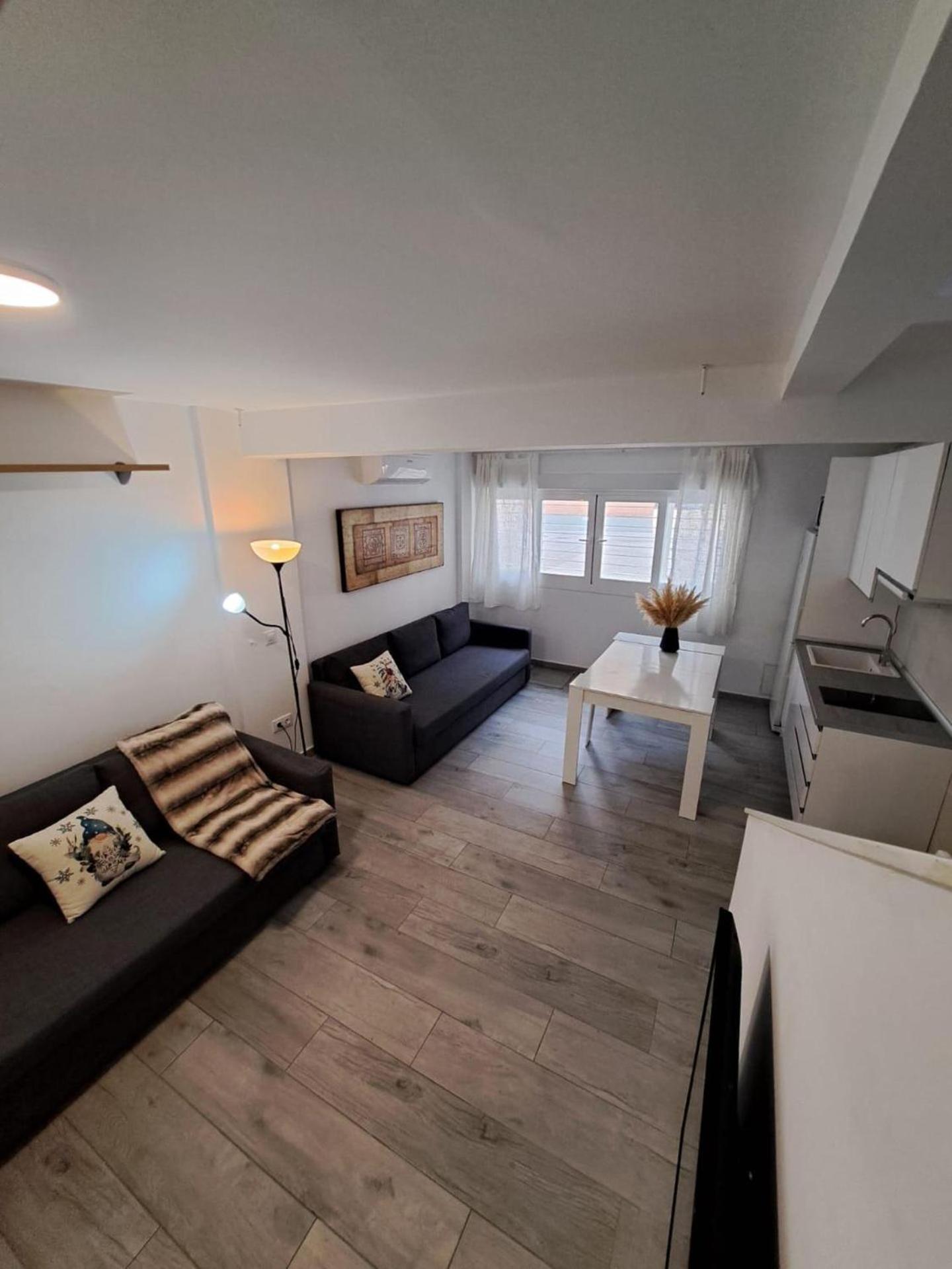Cozy Apartment Up To 6 Persons 3 Min To Metro Madrid Bagian luar foto